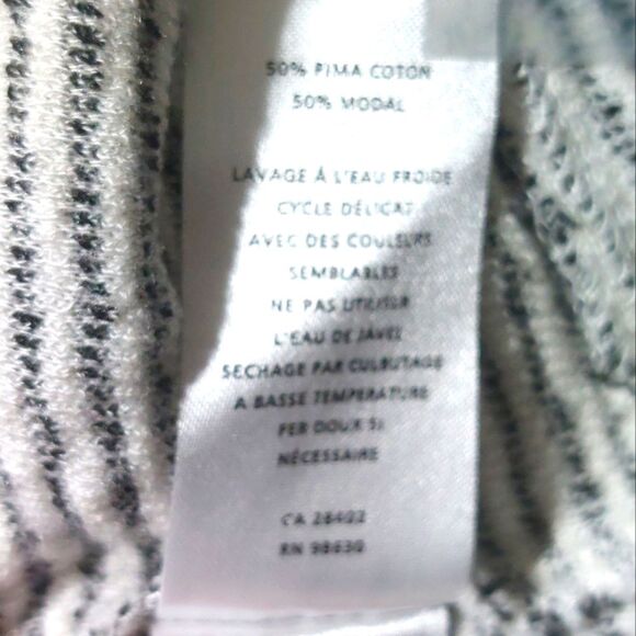 EUC Lilla P Black & White Striped 3/4 Sleeve Top Casual Pullover Sweater Size S - Picture 11 of 11